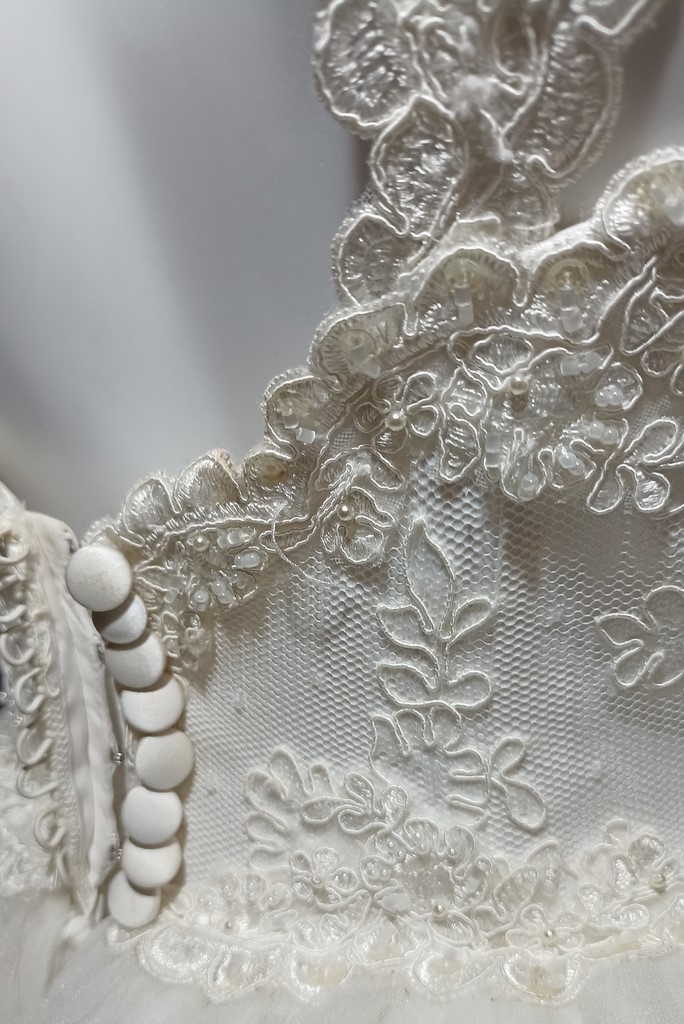 Le Chat Défile Déstockage robes de mariée 60