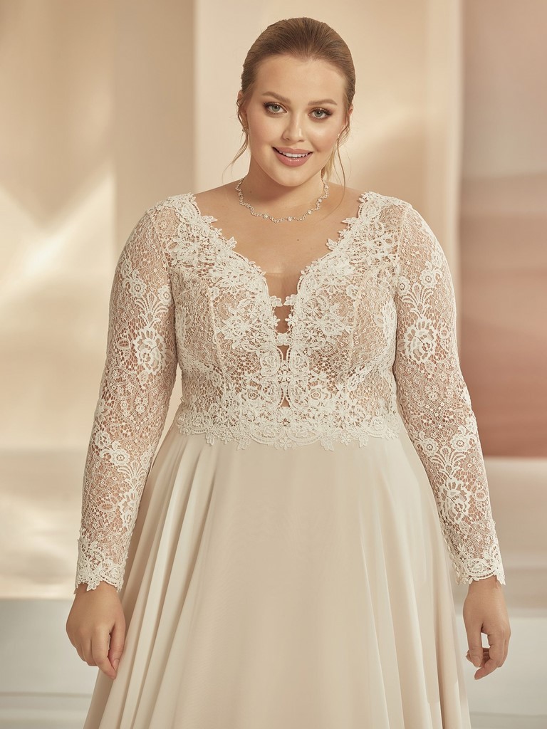 Robes de Mariée Plus Size Le Chat Défile Beauvais