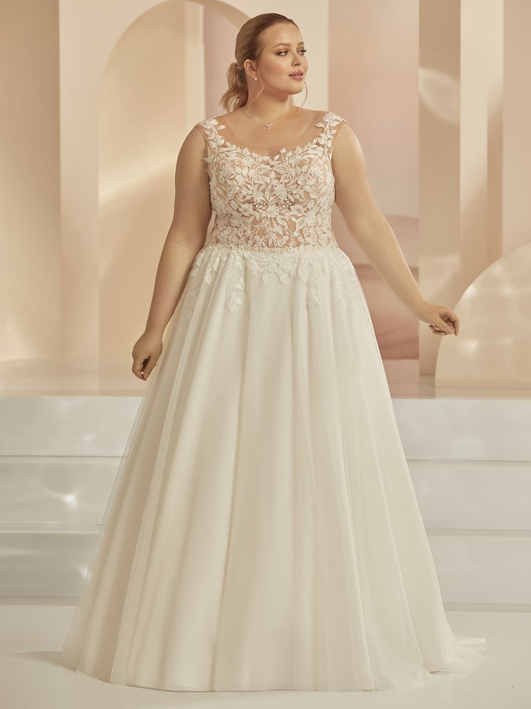 Robes de Mariée Plus Size Le Chat Défile Beauvais