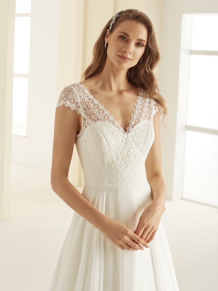 Robes de Mariée Plus Size Le Chat Défile Beauvais