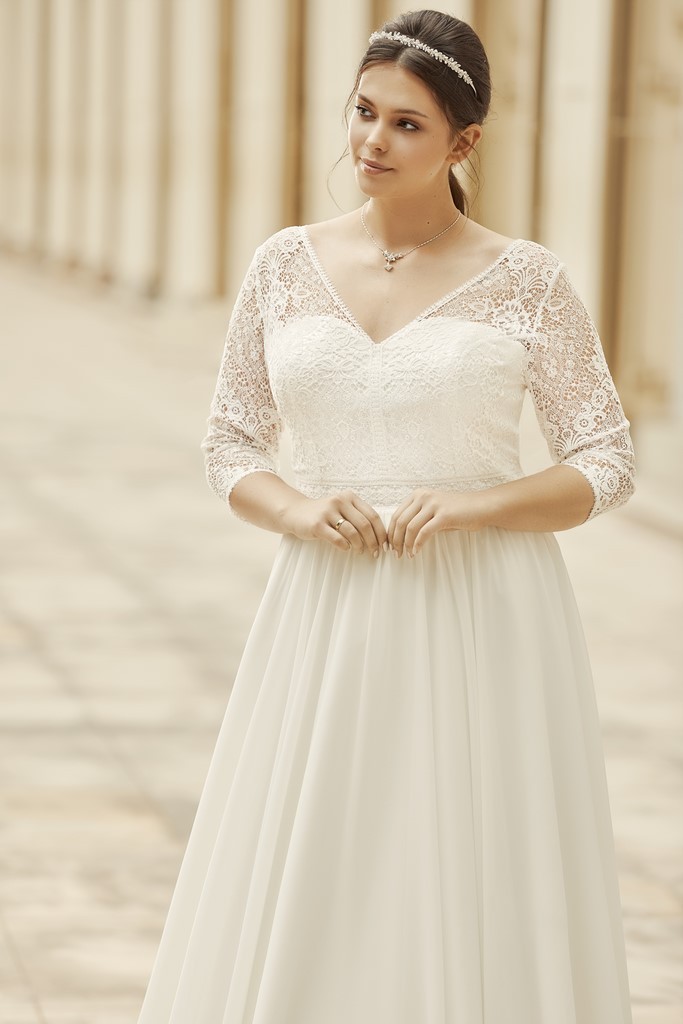 Robes de Mariée Plus Size Le Chat Défile Beauvais