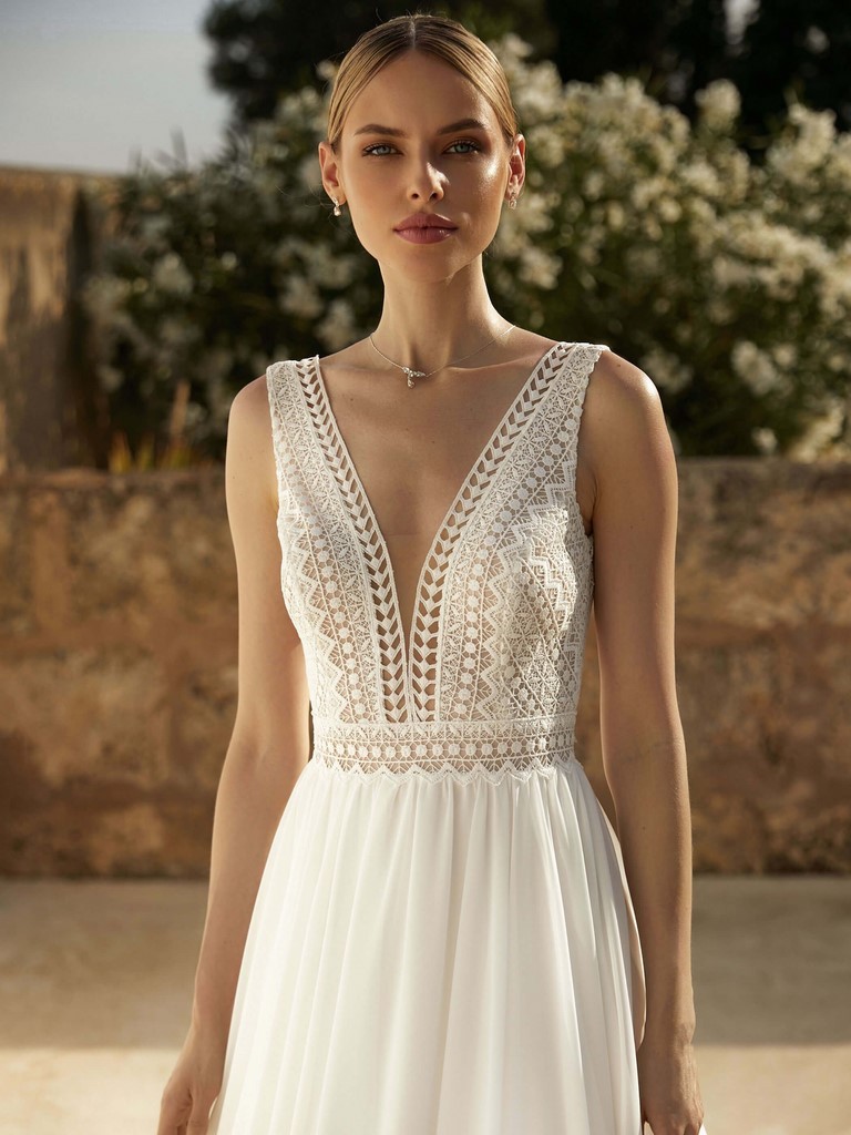 Robes de Mariée Plus Size Le Chat Défile Beauvais