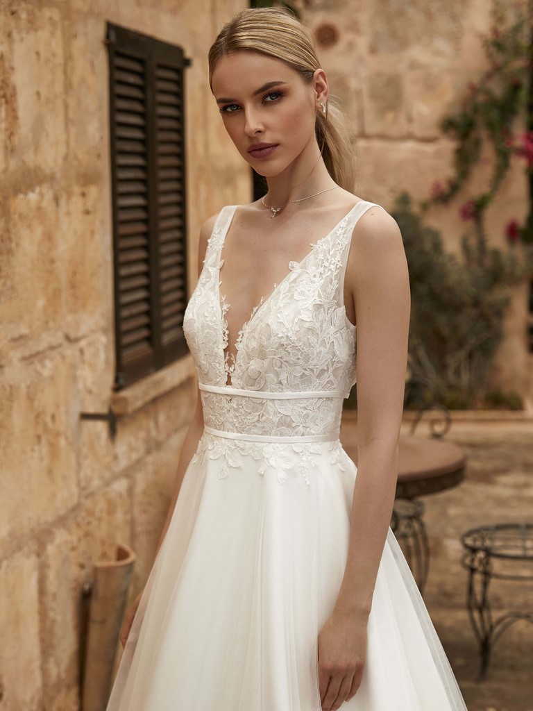 Robes de Mariée Plus Size Le Chat Défile Beauvais