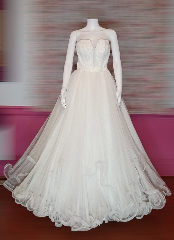 Le Chat Défile Déstockage robes de mariée 60