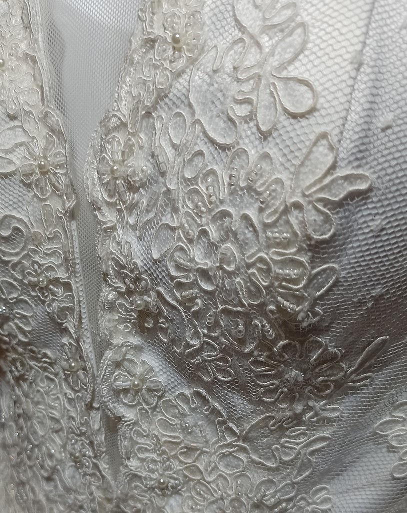 Le Chat Défile Déstockage robes de mariée 60