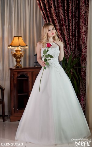 Robe de mariée Ligne A avec cache poitrine en tulle et dentelle